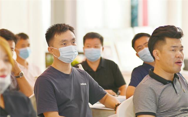 TASSANI簽約現場 TASSANI簽約現場