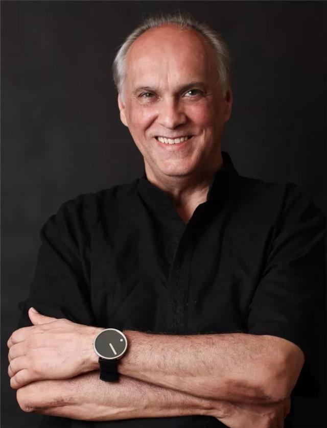 Claude Berube設計師 Claude Berube設計師